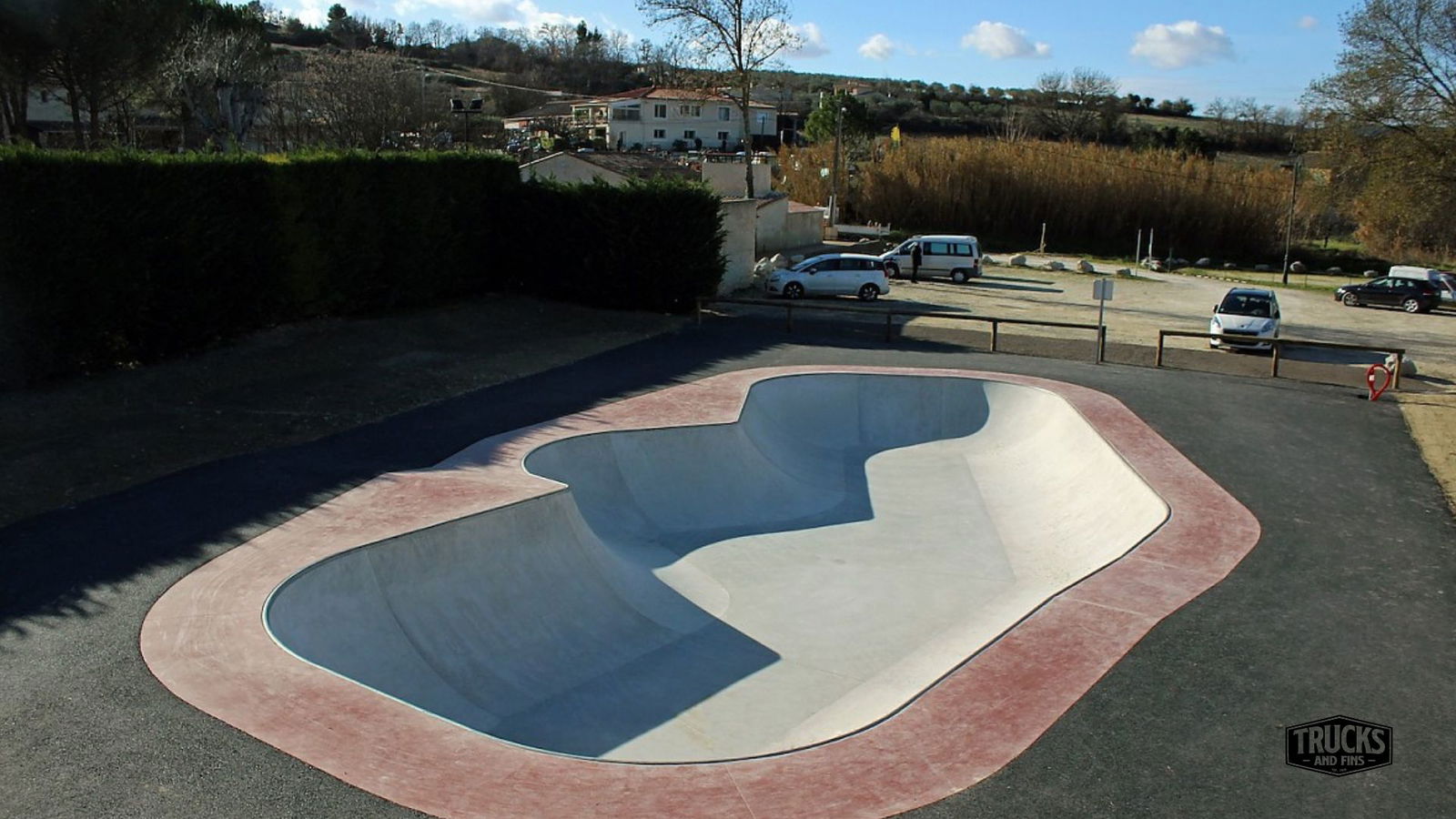 Ville de Mirabel-aux-Baronnies skatepark
